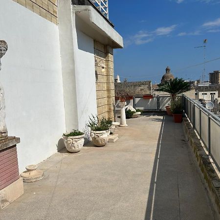 Terrazza Santo Oronzo Apartment Лече Екстериор снимка